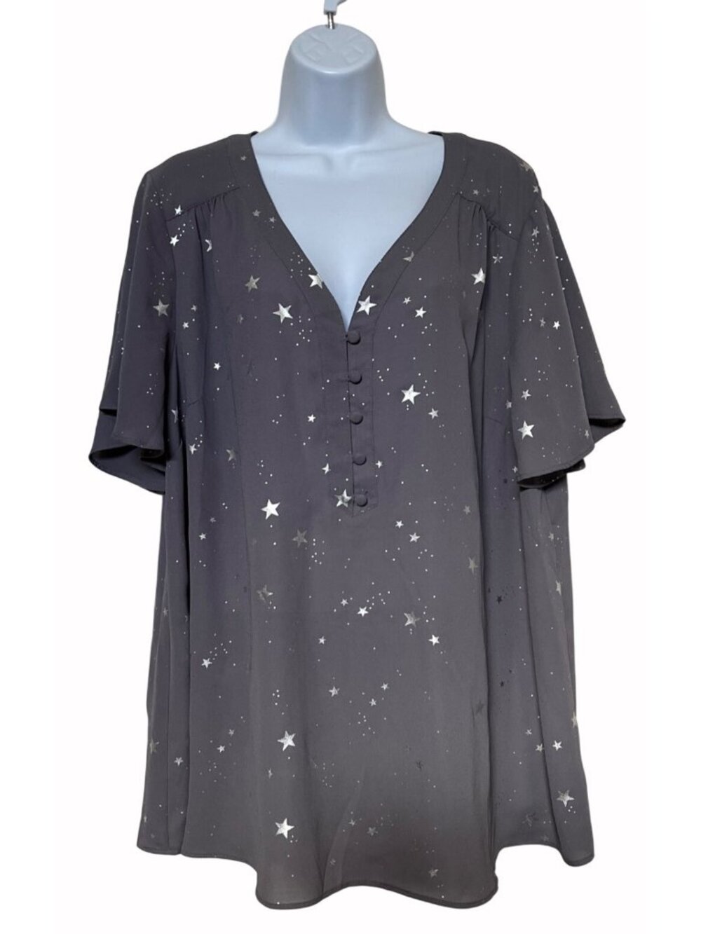 Torrid Gray Silver Star Print V Neck Blouse Womens Size 2 NWT